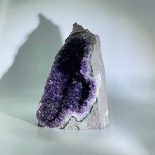 Load image into Gallery viewer, AAA Amethyst Geode, Uraguay
