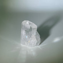 Load image into Gallery viewer, Standing Starbrary Quartz, Brazil
