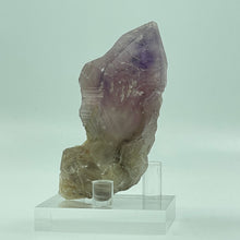 Load image into Gallery viewer, Super 7 Amethyst with special formation, Espirto Santo, Brazil
