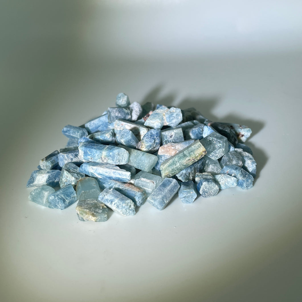 Aquamarine small pieces