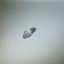 Load image into Gallery viewer, Black Phantom Quartz mini
