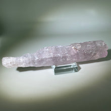 Load image into Gallery viewer, Kunzite
