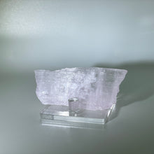 Load image into Gallery viewer, Kunzite
