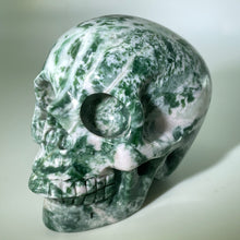 Load image into Gallery viewer, 3&quot; Moss Agate Skull
