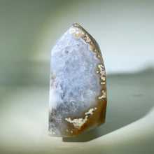 Load image into Gallery viewer, Quartz Agate Mountain
