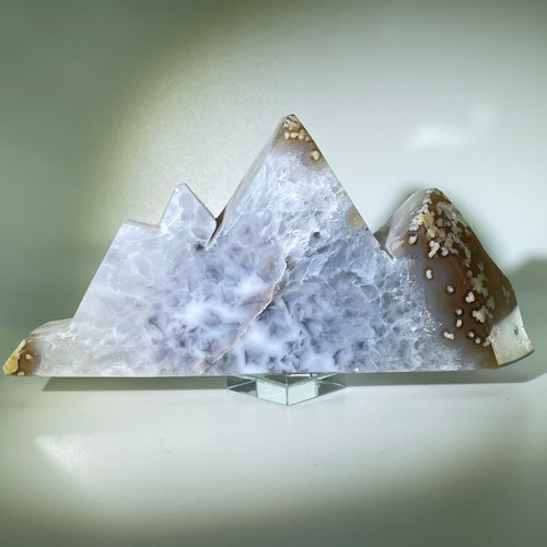 Quartz Agate Mountain