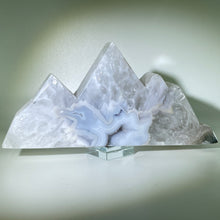 Load image into Gallery viewer, Quartz Agate Mountain
