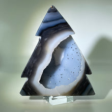 Load image into Gallery viewer, Quartz Agate Tree
