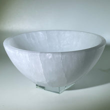 Load image into Gallery viewer, Selenite Bowl

