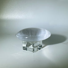 Load image into Gallery viewer, Selenite Palm Stone
