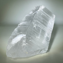 Load image into Gallery viewer, Starbrary Intuitor Crystal
