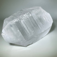 Load image into Gallery viewer, Starbrary Intuitor Crystal
