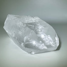 Load image into Gallery viewer, Starbrary Intuitor Crystal
