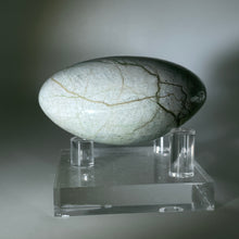 Load image into Gallery viewer, Garnierite Palm Stone
