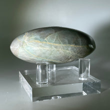 Load image into Gallery viewer, Garnierite Palm Stone
