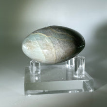 Load image into Gallery viewer, Garnierite Palm Stone
