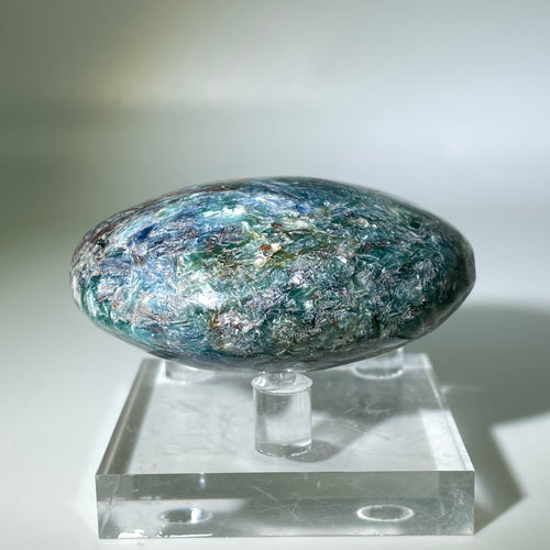 Green Kyanite Palm Stone