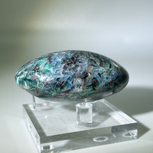 Load image into Gallery viewer, Green Kyanite Palm Stone
