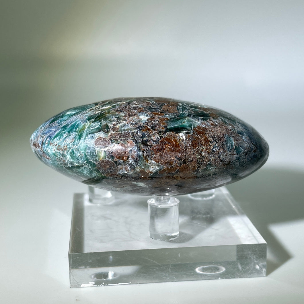 Green Kyanite Palm Stone